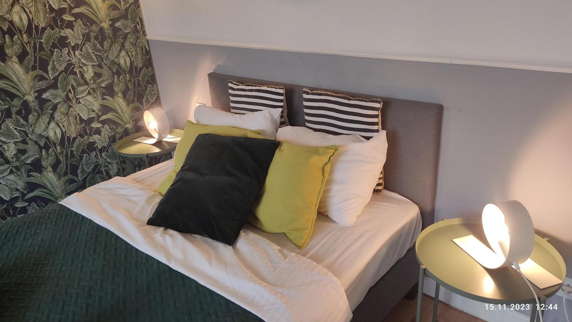 Be My Guest - Jerozolimskie Studio - Super Centrum Metro Wi-Fi Breakfast Warschau Exterior foto